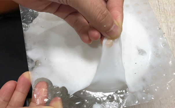 怎么清除還沒有固化的模具硅膠 ？